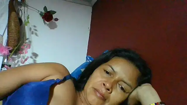 Snapshot of DianaOchoa_ chatting on July 3, 2026, 9:48 am DianaOchoa online show from July 3, 2026, 9:48 am
