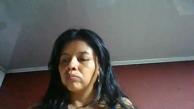 Snapshot of DianaOchoa_ chatting on July 6, 2026, 4:42 am DianaOchoa online show from July 6, 2026, 4:42 am