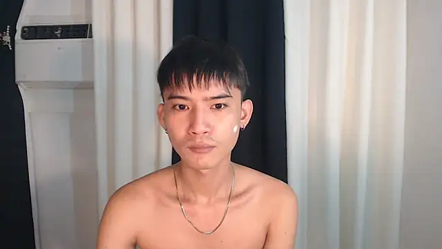 Snapshot of asian_dai chatting on November 18, 2025, 4:22 pm asian dai online show from November 18, 2025, 4:22 pm