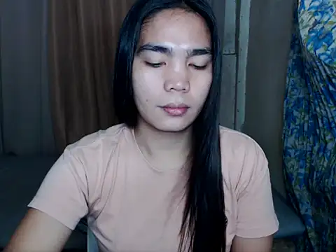 Snapshot of Simple_Martina chatting on December 16, 2025, 1:21 am Simple Martina online show from December 16, 2025, 1:21 am