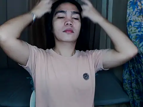 Snapshot of Simple_Martina chatting on December 18, 2025, 1:22 am Simple Martina online show from December 18, 2025, 1:22 am