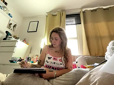 Snapshot of SofiaaBlackk chatting on November 4, 2025, 3:11 pm SofiaaBlackk online show from November 4, 2025, 3:11 pm