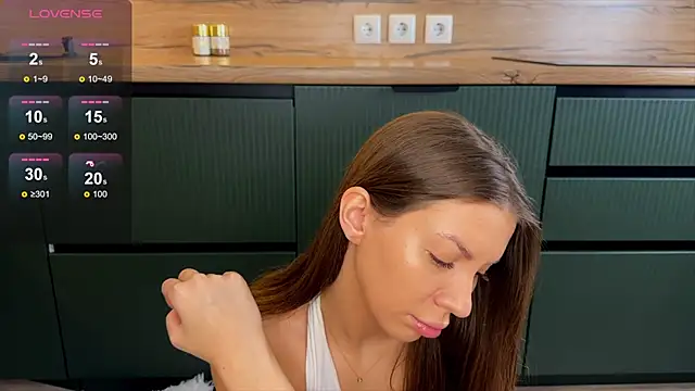 Rebel Angel  online show from December 19, 2025, 1:51 pm