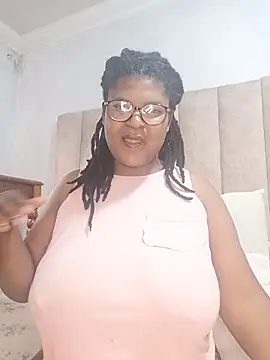 Snapshot of Sexybusty01 chatting on November 27, 2025, 8:38 am Sexybusty01 online show from November 27, 2025, 8:38 am