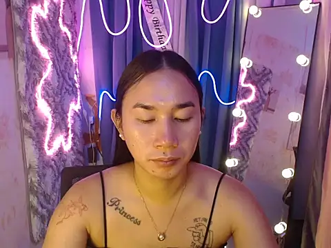 Snapshot of in_yourdreamstarxx chatting on December 3, 2025, 8:18 pm in yourdreamstarxx online show from December 3, 2025, 8:18 pm
