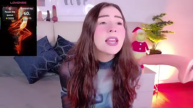 Snapshot of Heraa_Piett chatting on December 15, 2025, 11:47 am Heraa Piett online show from December 15, 2025, 11:47 am