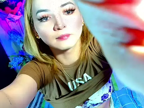Snapshot of baby_kiraxx chatting on April 19, 2026, 4:06 pm baby kiraxx online show from April 19, 2026, 4:06 pm
