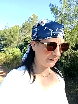 Snapshot of caro252 chatting on May 23, 2026, 7:02 am caro252 online show from May 23, 2026, 7:02 am