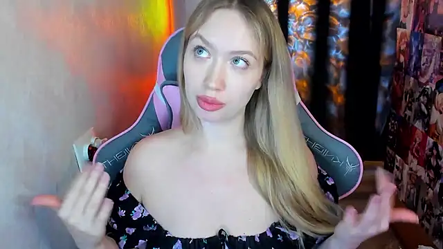 NicoleRiccii online show from January 9, 2026, 10:22 pm