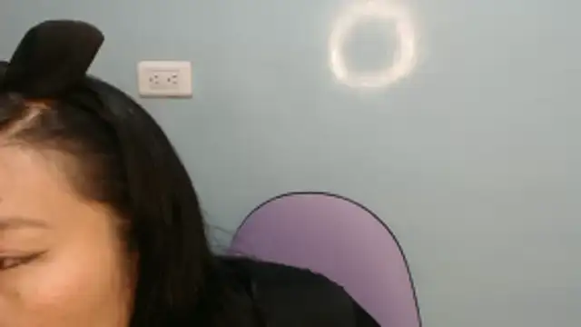 Snapshot of lunna_07 chatting on October 23, 2025, 1:43 pm lunna 07 online show from October 23, 2025, 1:43 pm