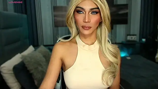 Huntress xxx online show from March 27, 2026, 7:13 pm