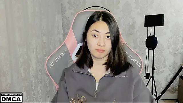 MeilideQian1 online show from October 6, 2025, 2:09 am