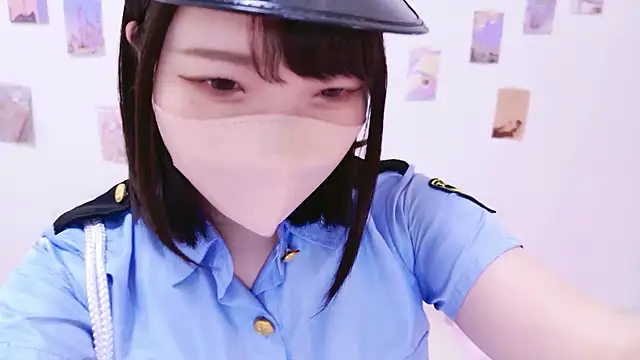 Anzu xx online show from November 11, 2025, 3:45 pm