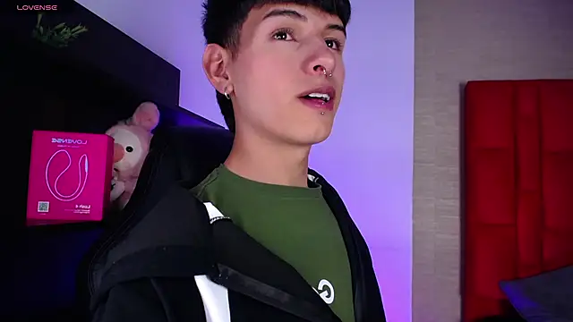 Ezra Storm online show from February 1, 2026, 4:55 am