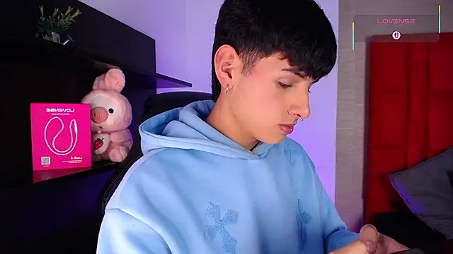 Ezra Storm online show from February 5, 2026, 4:17 am