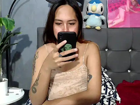 Snapshot of urtranspinay chatting on November 5, 2025, 7:58 pm urtranspinay online show from November 5, 2025, 7:58 pm