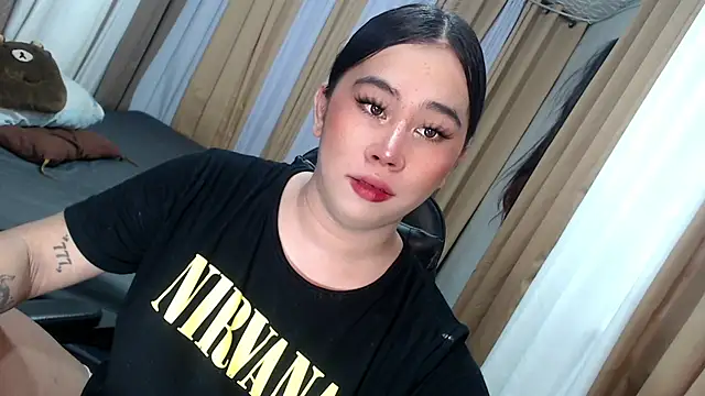 stacykush online show from October 5, 2025, 8:34 am