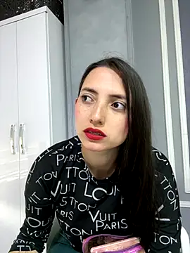 AndieJones  online show from November 14, 2025, 12:26 pm