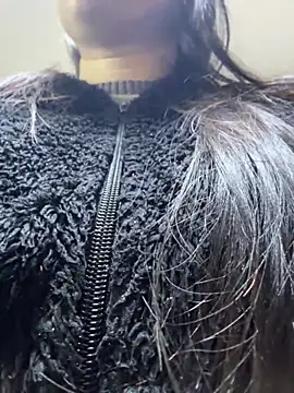 AndieJones  online show from November 20, 2025, 12:05 pm