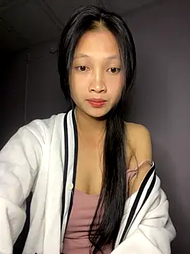 Snapshot of vyvy777 chatting on November 1, 2025, 4:31 pm vyvy777 online show from November 1, 2025, 4:31 pm