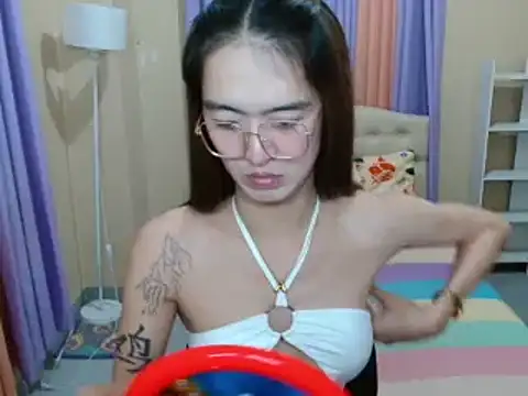 Snapshot of XxTsUncutAskaxX chatting on June 18, 2026, 4:11 pm XxTsUncutAskaxX online show from June 18, 2026, 4:11 pm