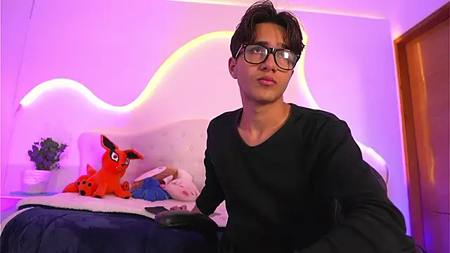 jin luna online show from November 22, 2025, 12:59 pm