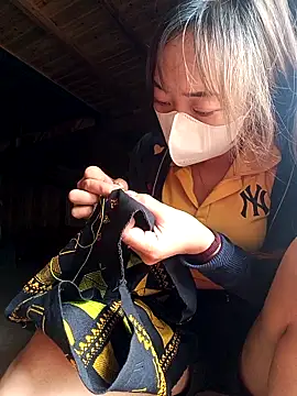 Zhan99999 online show from April 20, 2026, 3:09 am