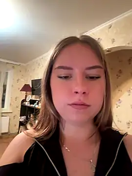 Tomyris yuki online show from November 22, 2025, 11:04 pm