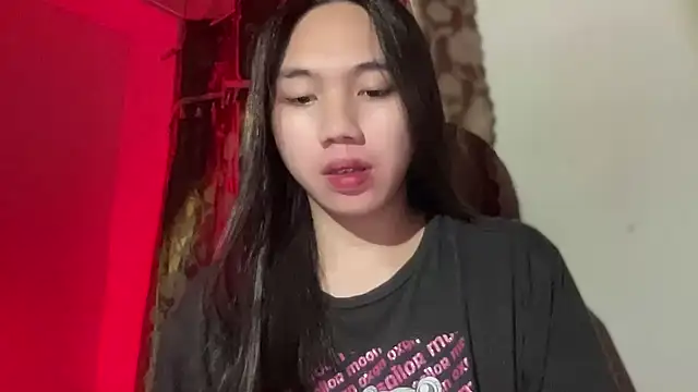 Snapshot of kat_mire chatting on October 23, 2025, 4:39 pm kat mire online show from October 23, 2025, 4:39 pm