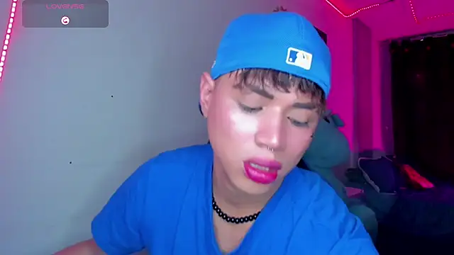 Snapshot of Jostin18 chatting on November 11, 2025, 2:06 pm Jostin18 online show from November 11, 2025, 2:06 pm