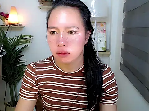 kimbratx online show from November 20, 2025, 10:09 pm