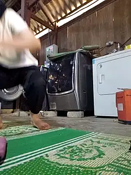 Snapshot of cincin_677 chatting on October 13, 2025, 2:33 am cincin 677 online show from October 13, 2025, 2:33 am