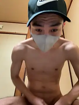 Snapshot of taka1106fuji chatting on April 19, 2026, 12:48 pm taka1106fuji online show from April 19, 2026, 12:48 pm