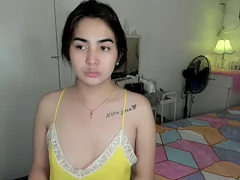 Snapshot of Alovelydoll_nica chatting on May 2, 2026, 12:59 am Alovelydoll nica online show from May 2, 2026, 12:59 am