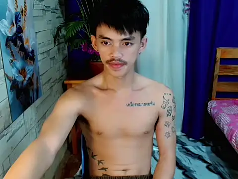 Snapshot of urhunky_boy chatting on June 24, 2026, 8:52 pm urhunky boy online show from June 24, 2026, 8:52 pm