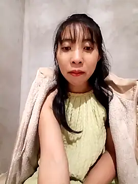 Snapshot of emaame68 chatting on October 28, 2025, 3:25 pm emaame68 online show from October 28, 2025, 3:25 pm