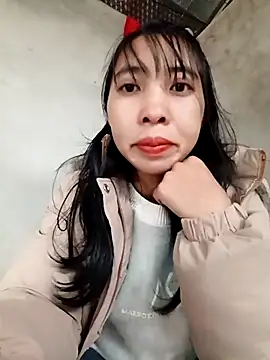 Snapshot of emaame68 chatting on November 9, 2025, 4:22 am emaame68 online show from November 9, 2025, 4:22 am