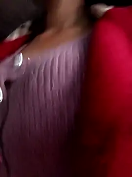 Snapshot of emaame68 chatting on November 13, 2025, 1:15 am emaame68 online show from November 13, 2025, 1:15 am