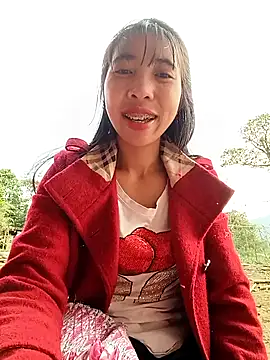 Snapshot of emaame68 chatting on November 17, 2025, 12:49 am emaame68 online show from November 17, 2025, 12:49 am