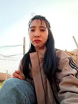 Snapshot of emaame68 chatting on December 21, 2025, 1:13 am emaame68 online show from December 21, 2025, 1:13 am