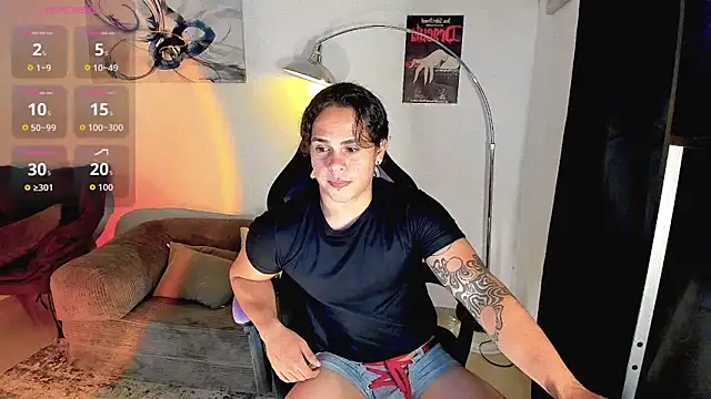 Maximiliano scoott   online show from April 17, 2026, 10:46 pm