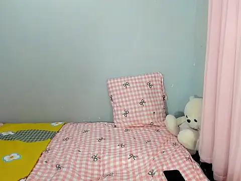 scarlettedarkxx online show from February 25, 2026, 6:28 pm