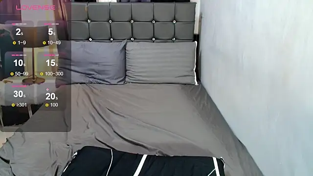 Yumi Tamayashi online show from November 10, 2025, 11:31 am