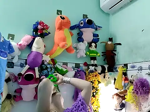 emgaixinhngoan online show from November 7, 2025, 12:54 am