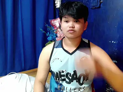 Snapshot of Reynelcock chatting on January 8, 2026, 4:09 pm Reynelcock online show from January 8, 2026, 4:09 pm