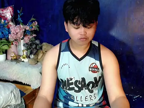 Snapshot of Reynelcock chatting on January 9, 2026, 4:21 pm Reynelcock online show from January 9, 2026, 4:21 pm