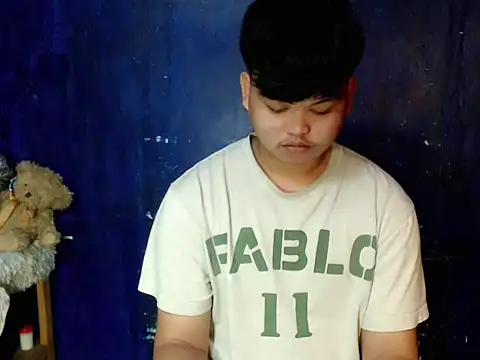 Snapshot of Reynelcock chatting on January 14, 2026, 2:33 pm Reynelcock online show from January 14, 2026, 2:33 pm