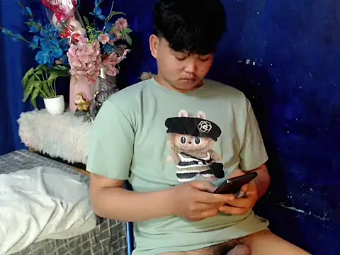 Snapshot of Reynelcock chatting on January 17, 2026, 3:28 pm Reynelcock online show from January 17, 2026, 3:28 pm