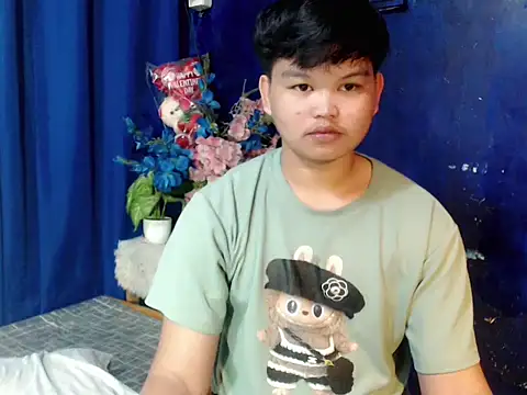 Snapshot of Reynelcock chatting on February 28, 2026, 4:52 pm Reynelcock online show from February 28, 2026, 4:52 pm