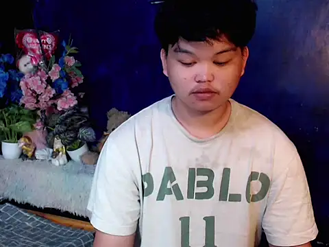 Reynelcock online show from April 11, 2026, 1:15 pm